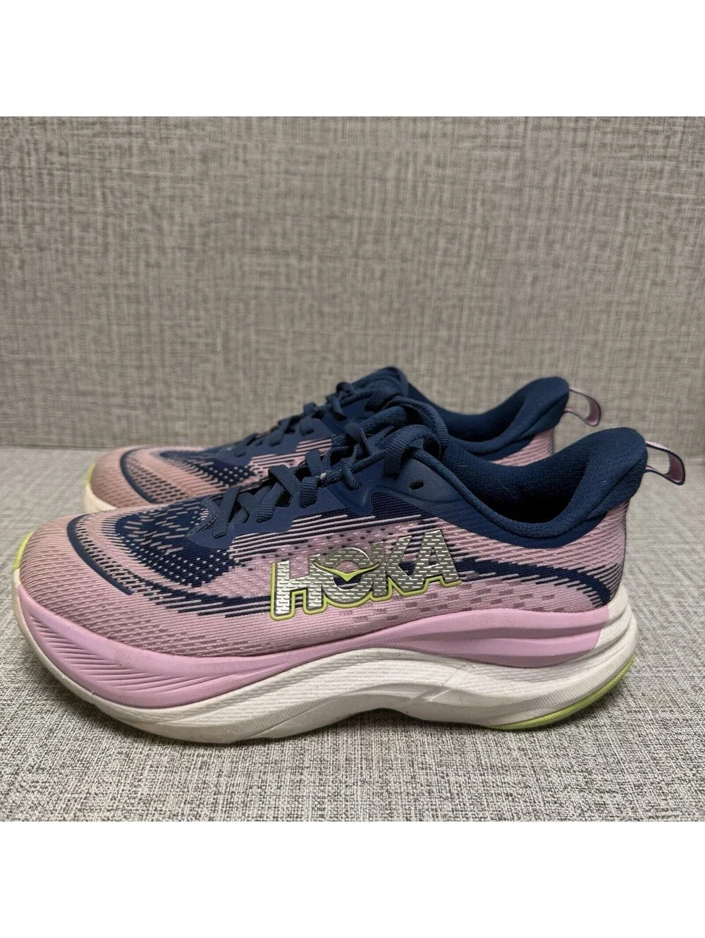 Hoka One Skyflow Womens Size 6 B Midnight Twilight Pink Running Shoe 1155113 MTW